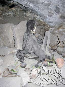 Mummies at cave above the village of Coquesa, northern edge of Salar de Uyuni, Salar de Uyuni, Potosi, Bolivia